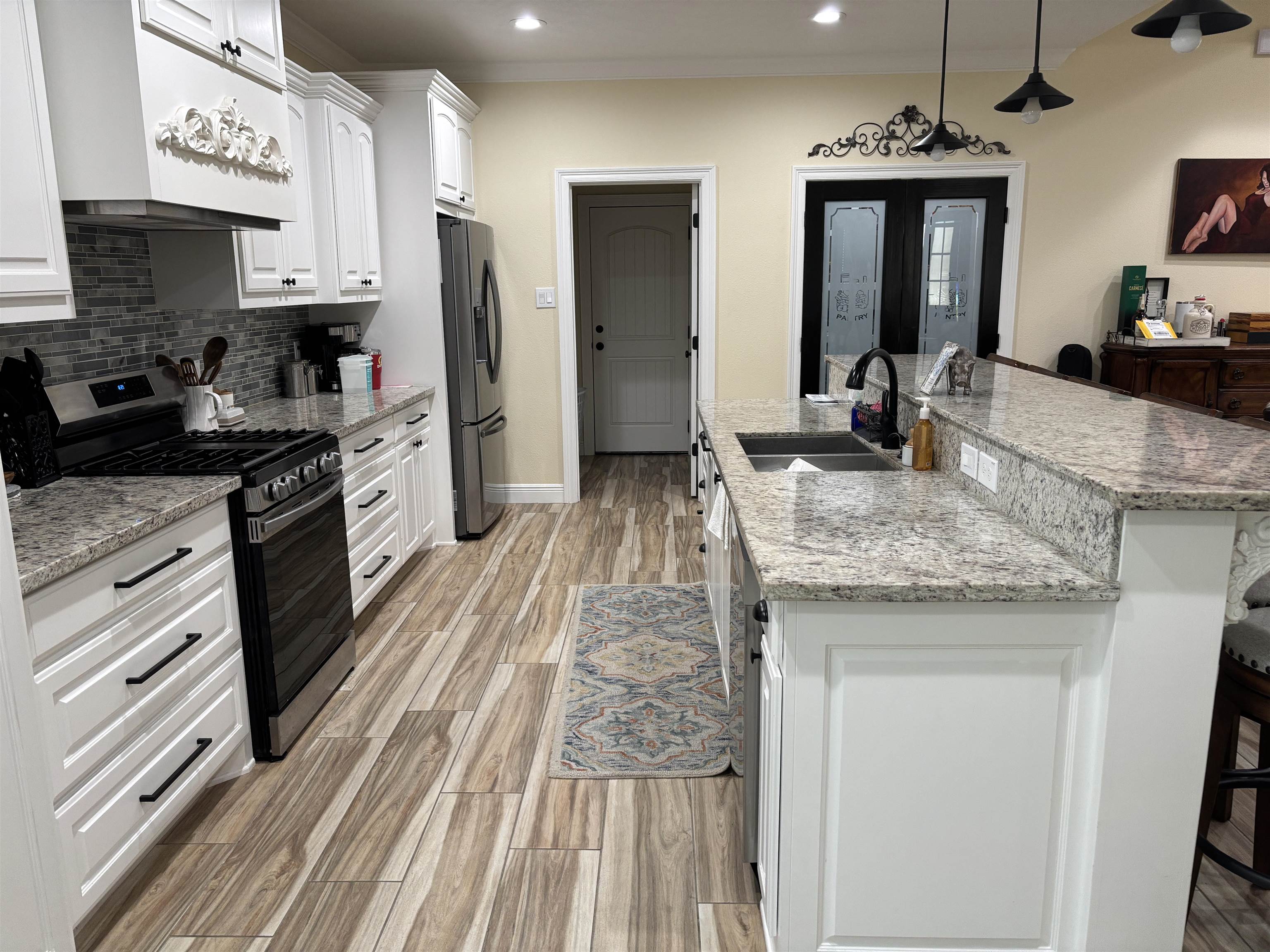 5569 Hogaboom Road Groves, TX 77619 - Photo 6 of 26