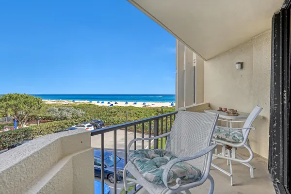 $2,900 | 2800 North Ocean Drive, Unit A3C, Riviera Beach, FL 33404
