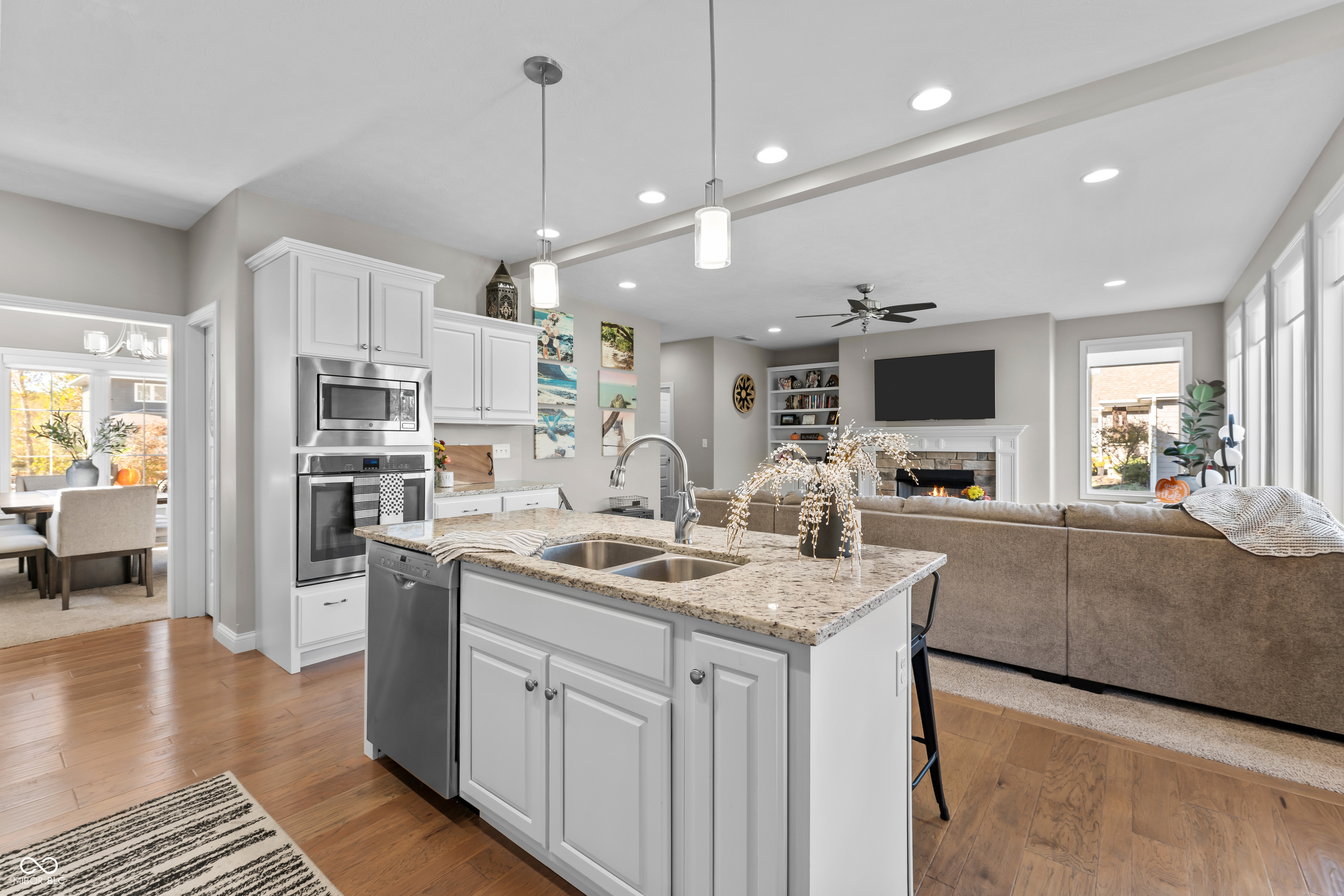 5229 Stonehaven Lane Columbus, IN 47201 - Photo 16 of 78