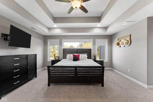 $749,900 | 5229 Stonehaven Lane, Columbus, IN 47201