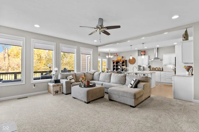 $749,900 | 5229 Stonehaven Lane, Columbus, IN 47201