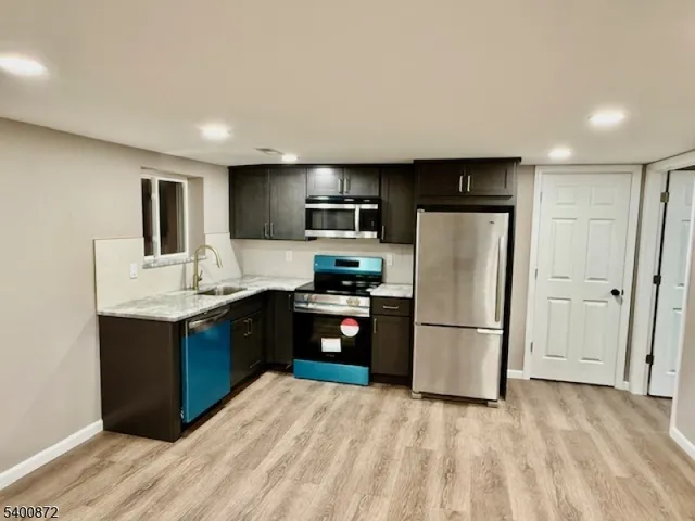 $2,450 | 264 Girard Avenue, Unit A, Somerset, NJ 08873