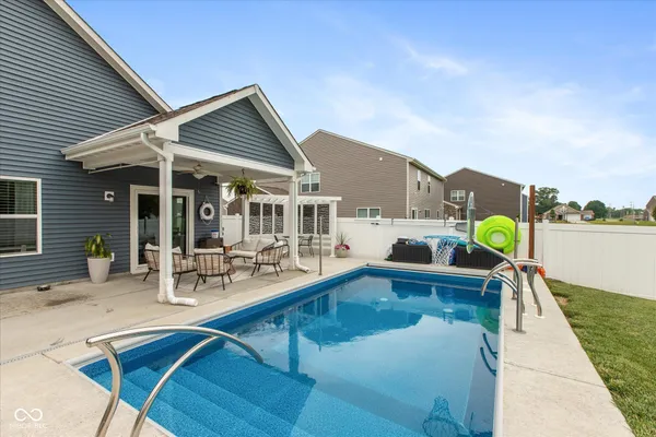 $445,000 | 96 Mission Terrace Drive, Whiteland, IN 46184