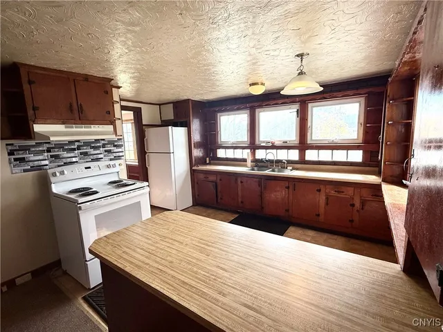 $114,999 | 105 Willard Street, Herkimer, NY 13350