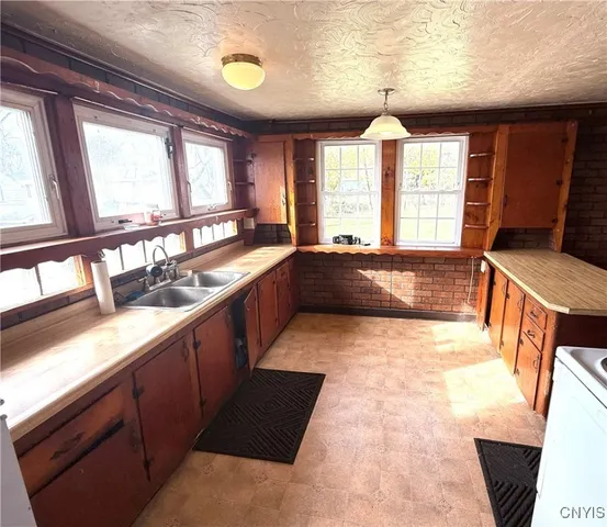 $114,999 | 105 Willard Street, Herkimer, NY 13350