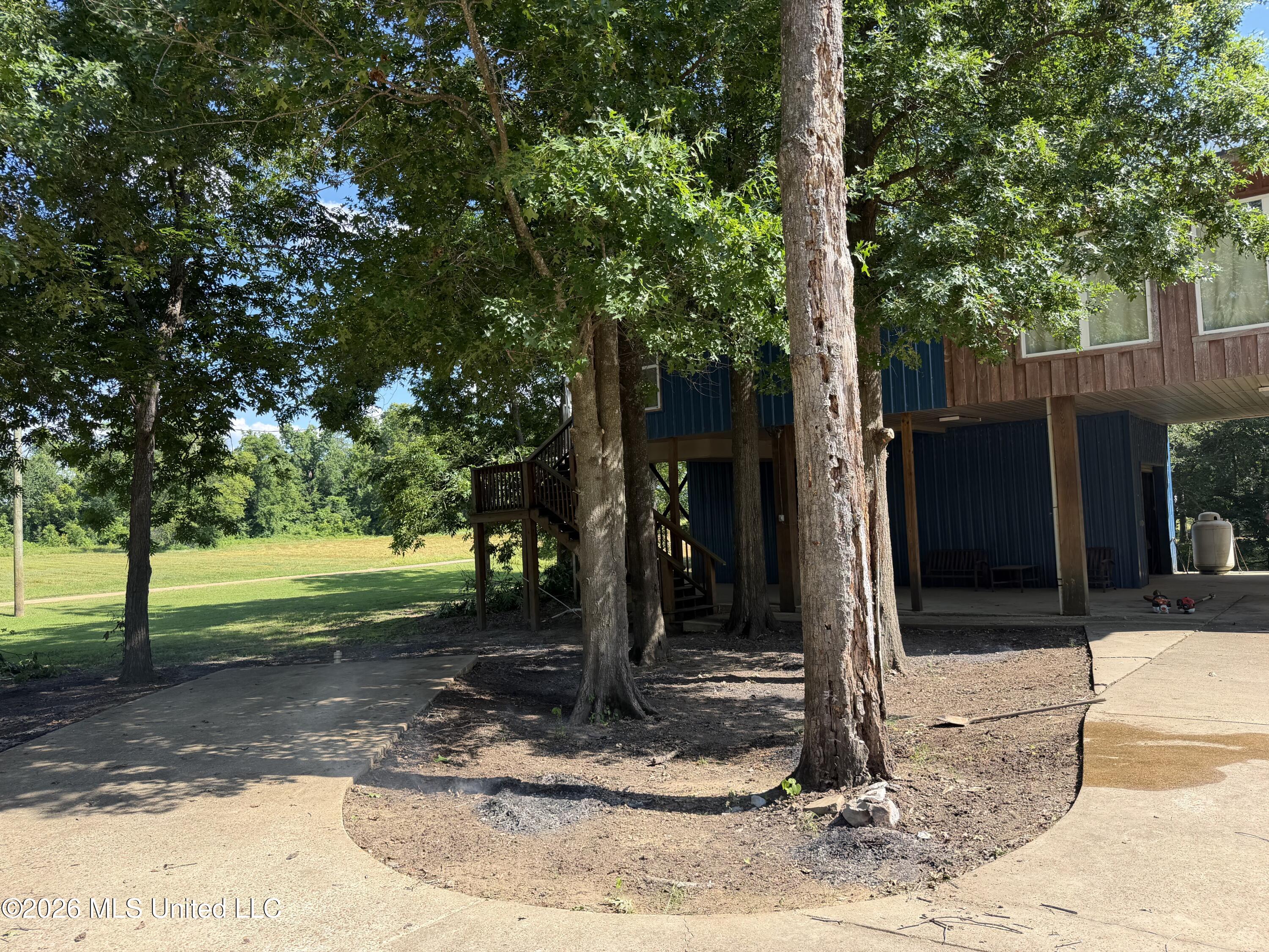 1723 Shoemake Road Yazoo City, MS 39194 - Photo 29 of 62 IMG_0764