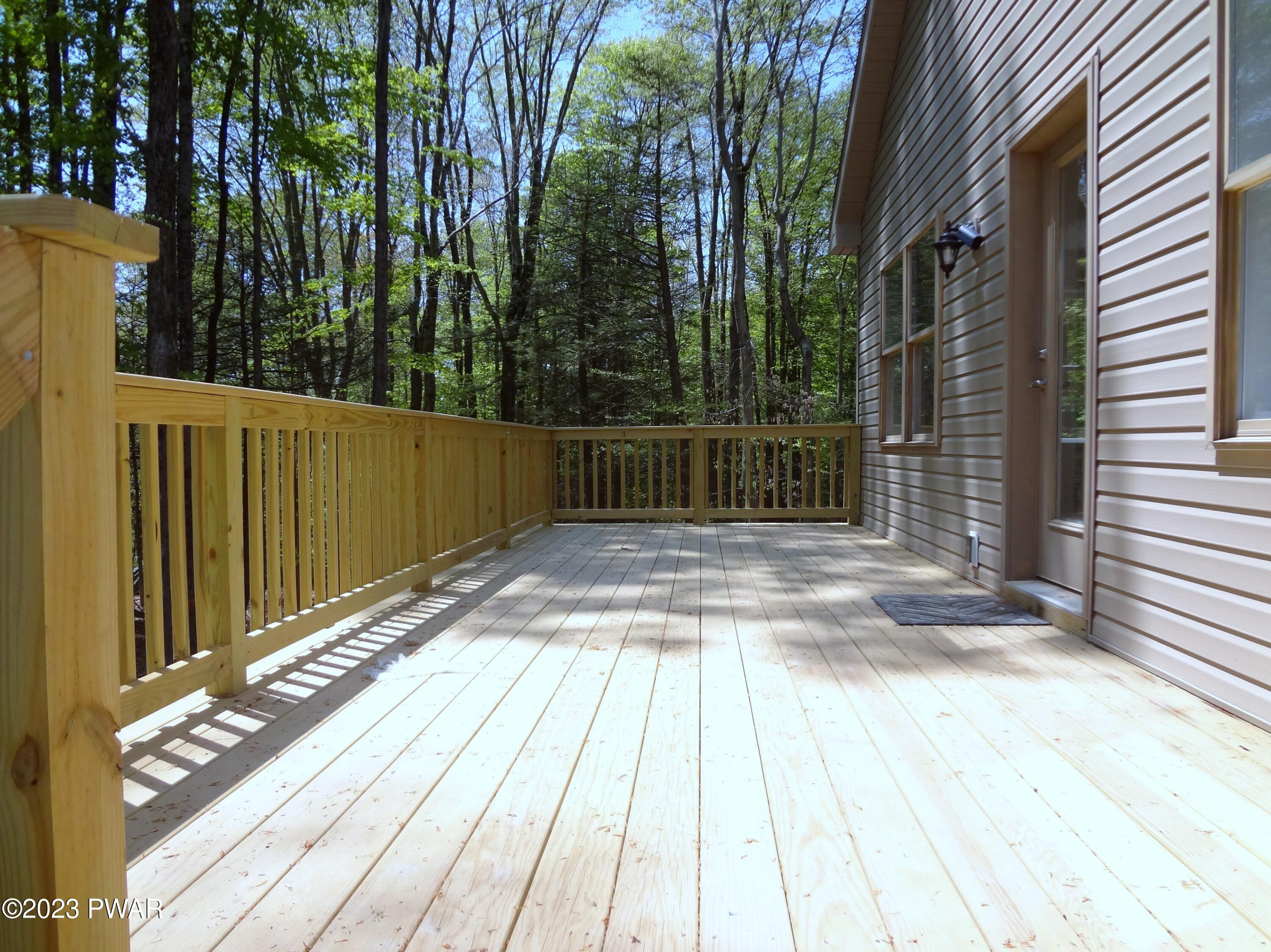 939 Hibernation Road Lake Ariel, PA 18436 - Photo 4 of 44