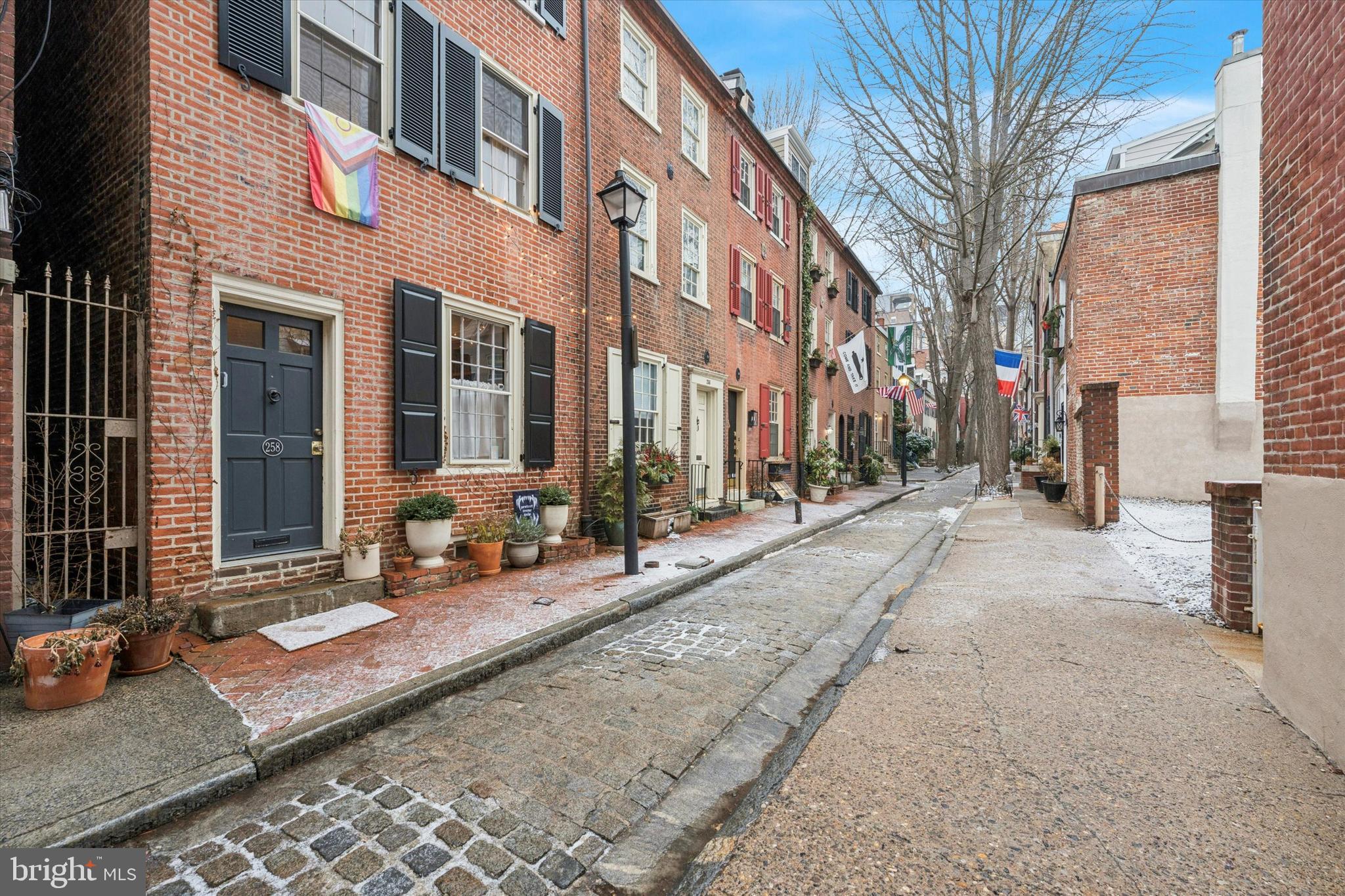 258 Quince Street Philadelphia, PA 19107 - Photo 2 of 29 a view of a building with sitting area