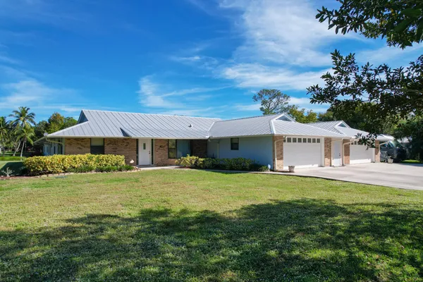 $869,900 | 5609 Southeast Lamay Drive, Stuart, FL 34997