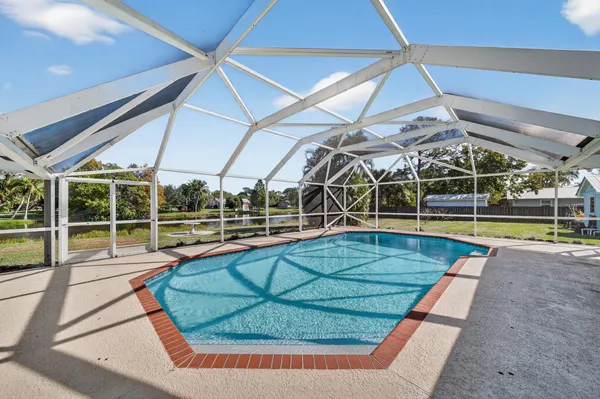 $869,900 | 5609 Southeast Lamay Drive, Stuart, FL 34997