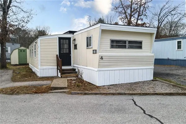 $95,000 | 4 Ln 3, Coventry, RI 02816