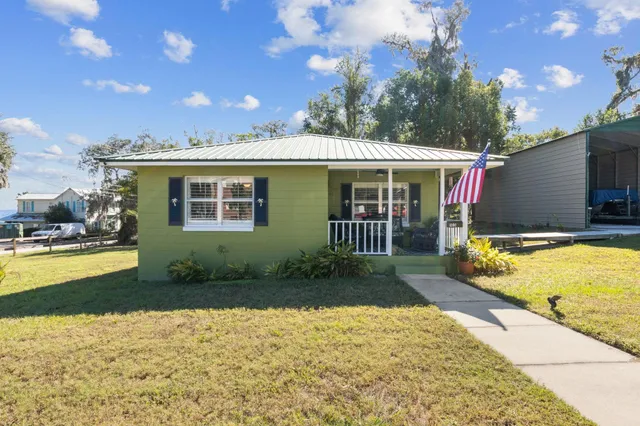 $399,900 | 105 Central Avenue, Crescent City, FL 32112