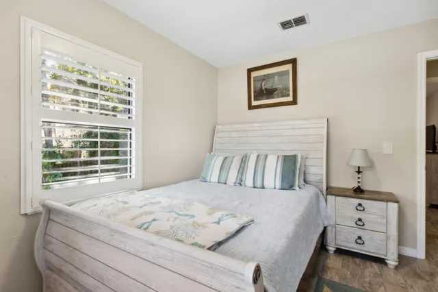 $399,900 | 105 Central Avenue, Crescent City, FL 32112