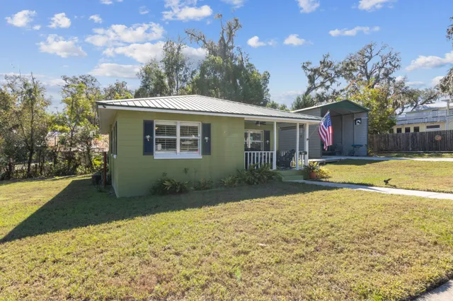 $399,900 | 105 Central Avenue, Crescent City, FL 32112