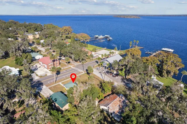 $399,900 | 105 Central Avenue, Crescent City, FL 32112