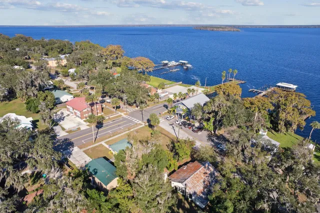 $399,900 | 105 Central Avenue, Crescent City, FL 32112