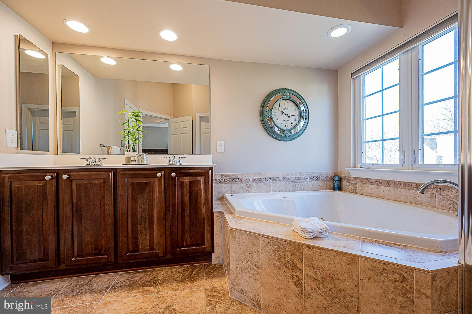 9825 Kraft Hill Road Perry Hall, MD 21128 - Photo 30 of 52 Primary Bedroom Suite Bath