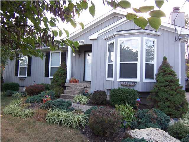 4308 Seagrape Road Louisville, KY 40299 - Photo 1 of 1 Primary Photo