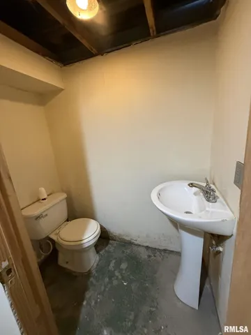 $99,900 | 682 Willard Street, Galesburg, IL 61401