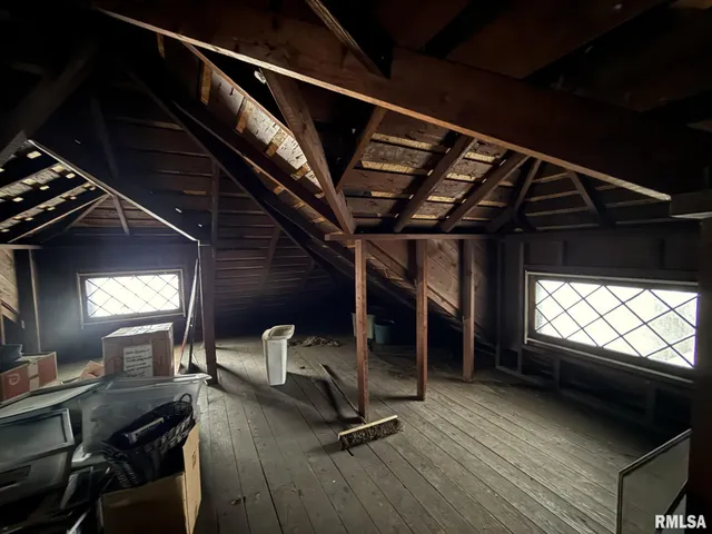 $99,900 | 682 Willard Street, Galesburg, IL 61401