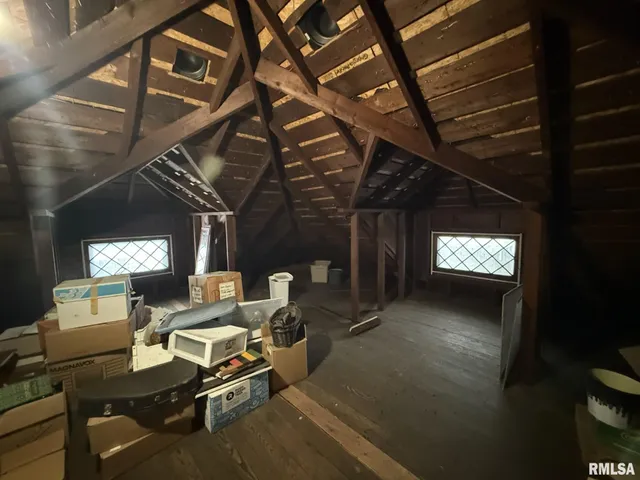 $99,900 | 682 Willard Street, Galesburg, IL 61401