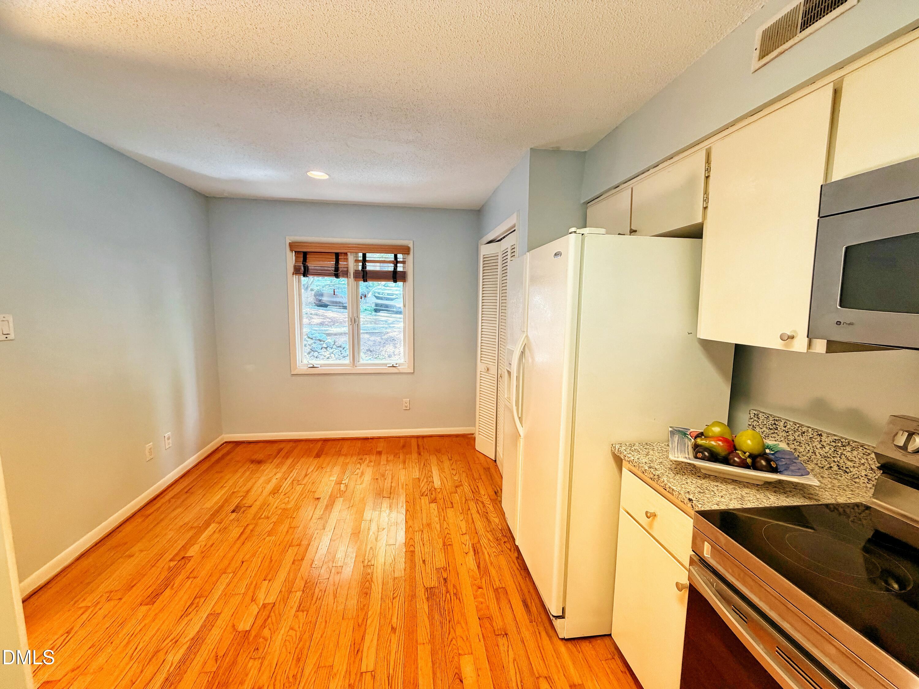 63 Stoneridge Road Durham, NC 27705 - Photo 9 of 33 IEKFE8097