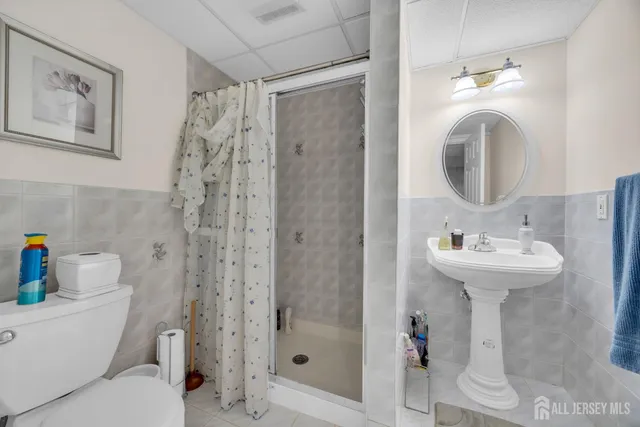 $1,100,000 | 13 Heather Court, Plainsboro, NJ 08536