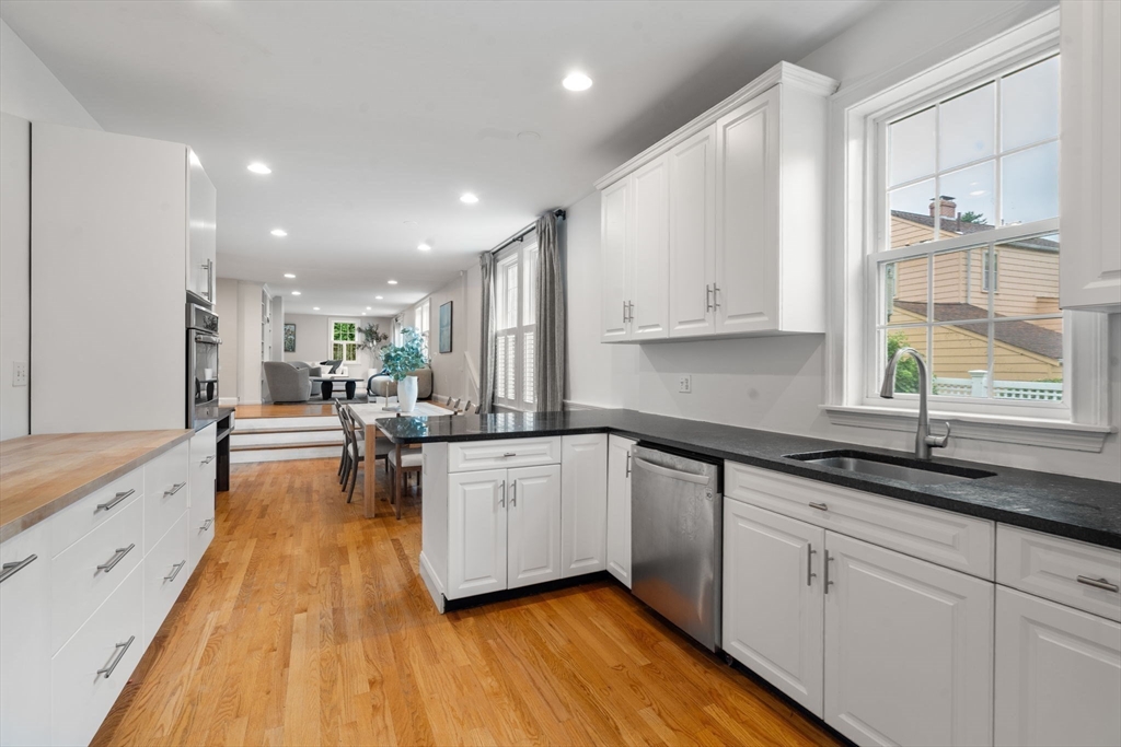 155 Oak Street Needham, MA 02492 - Photo 11 of 32