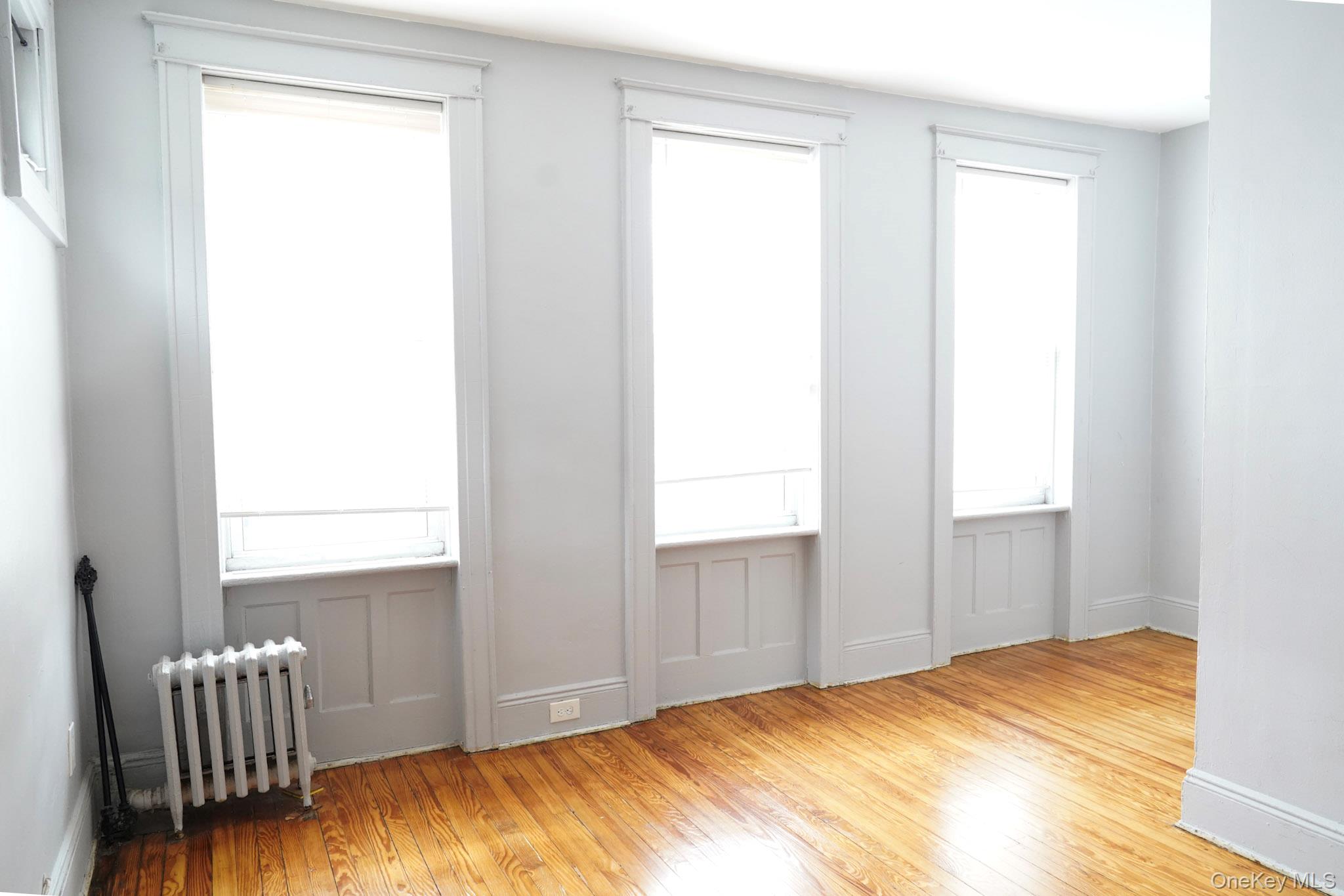 80-33 90th Road Queens, NY 11421 - Photo 6 of 20 a view of room with window