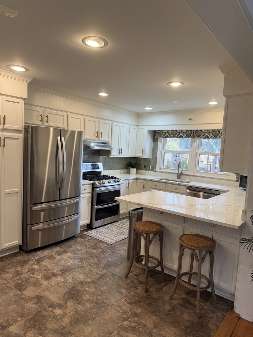 5201 Cumnor Road Downers Grove, IL 60515 - Photo 4 of 16