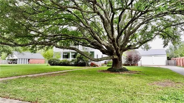 $519,000 | 5604 Courtland Place, Alexandria, LA 71301
