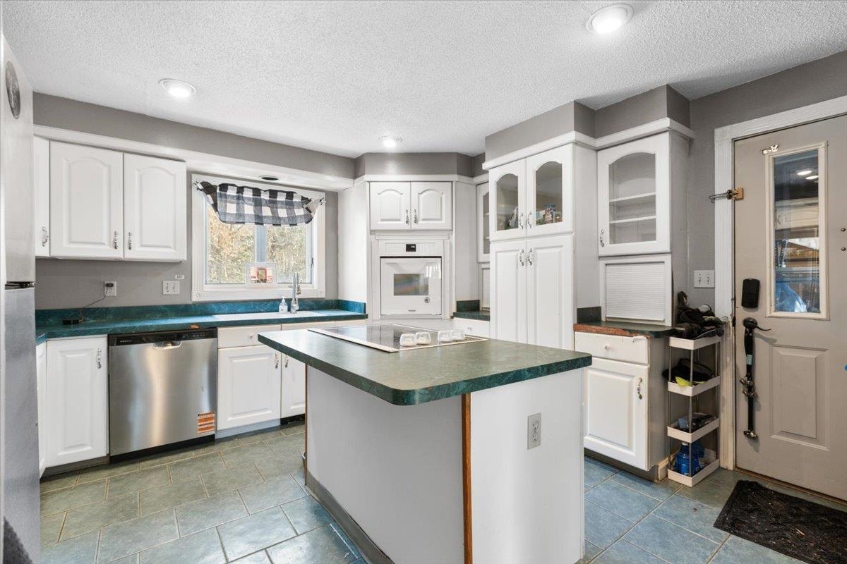 99 Whitefield Road Bethlehem, NH 03574 - Photo 13 of 40