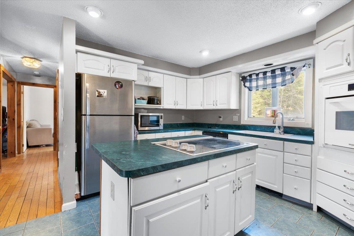 99 Whitefield Road Bethlehem, NH 03574 - Photo 14 of 40