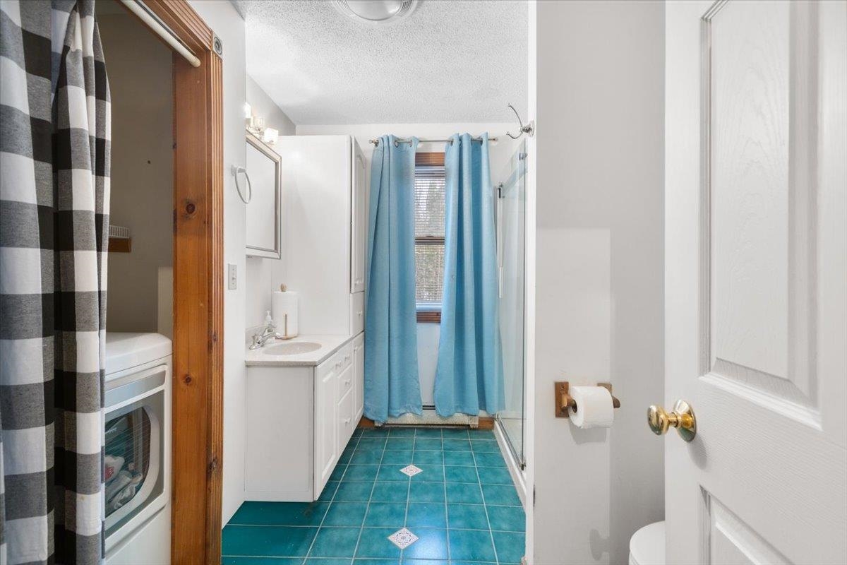 99 Whitefield Road Bethlehem, NH 03574 - Photo 16 of 40