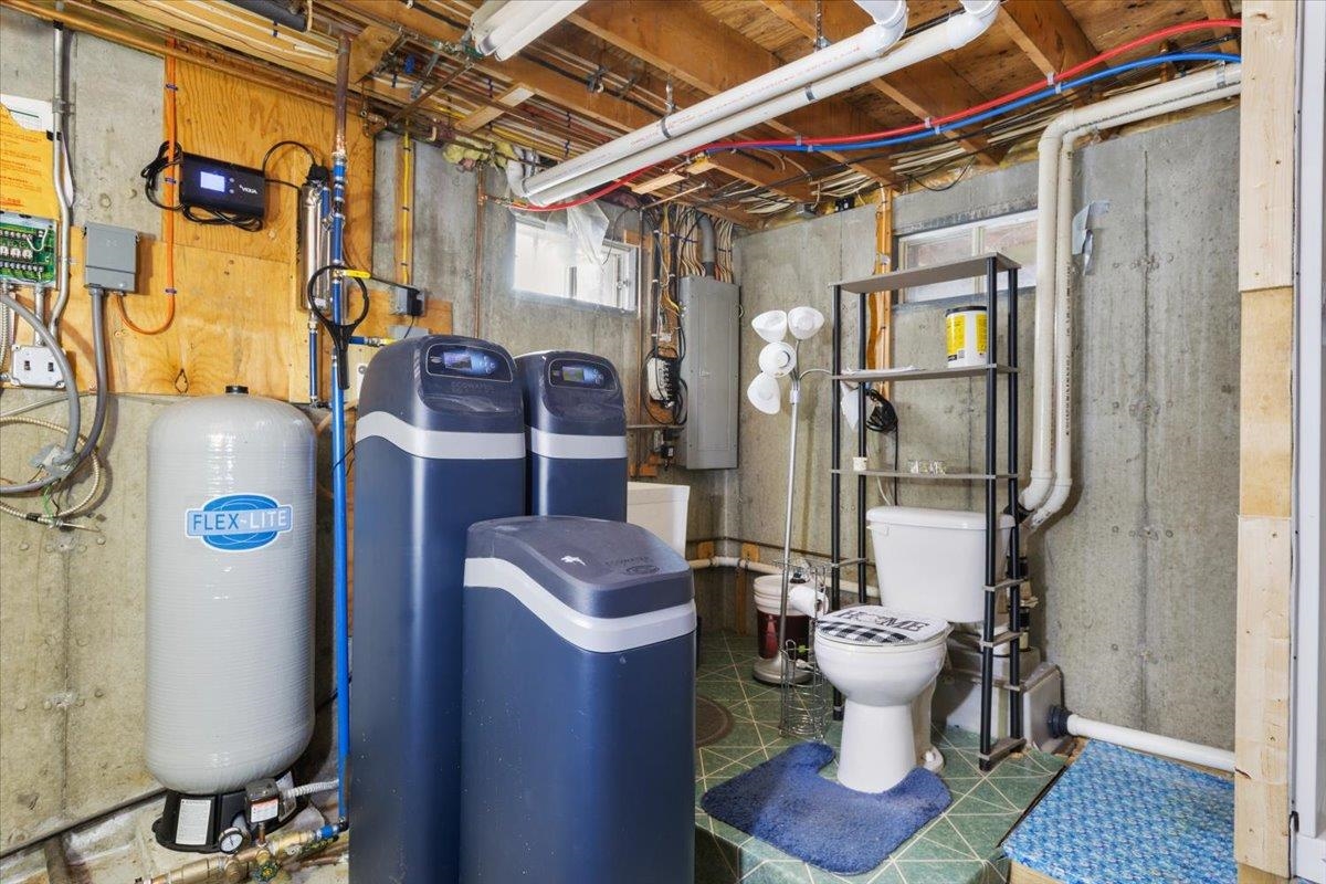 99 Whitefield Road Bethlehem, NH 03574 - Photo 33 of 40