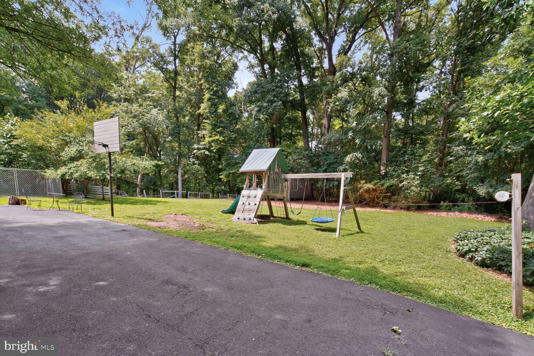 1118 Orchard Way Silver Spring, MD 20904 - Photo 12 of 56 Play area