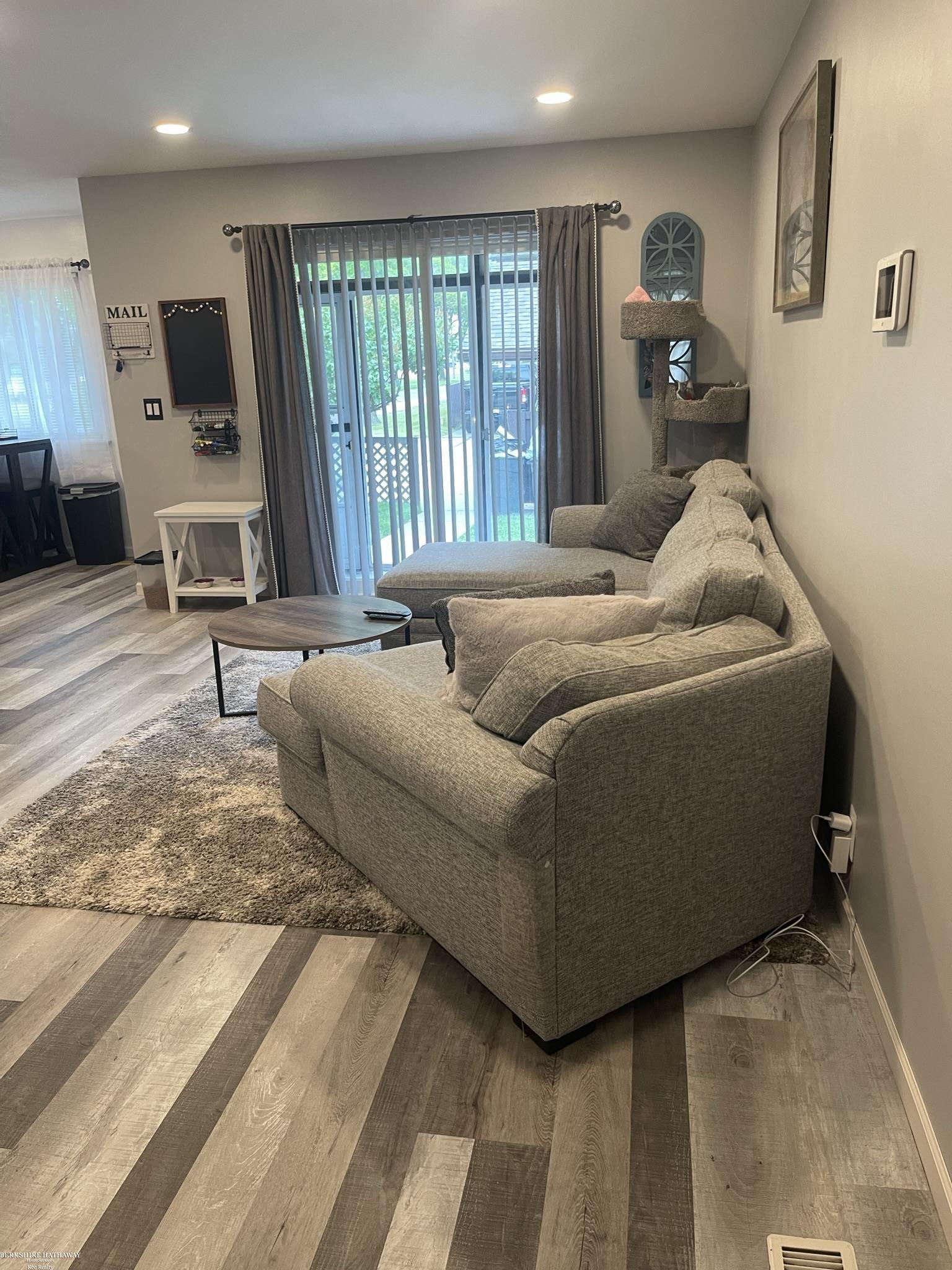 8401 18 18 Mile Road, Unit 1A Sterling Heights, MI 48313 - Photo 3 of 24
