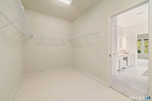 $549,900 | 160 Barkledge Drive, Unit 160, Newington, CT 06111