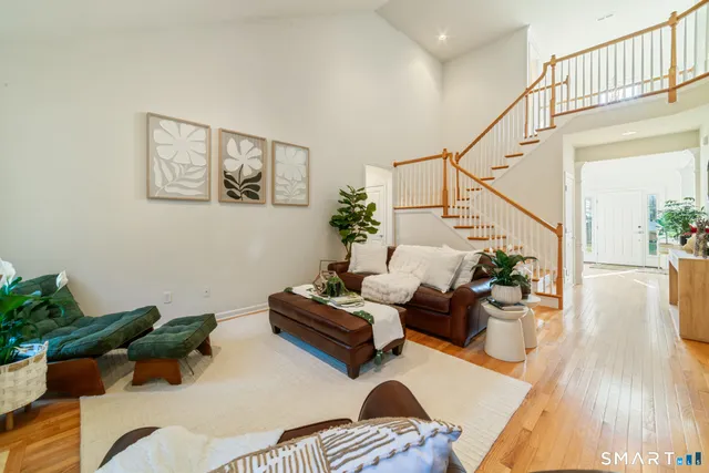 $549,900 | 160 Barkledge Drive, Unit 160, Newington, CT 06111