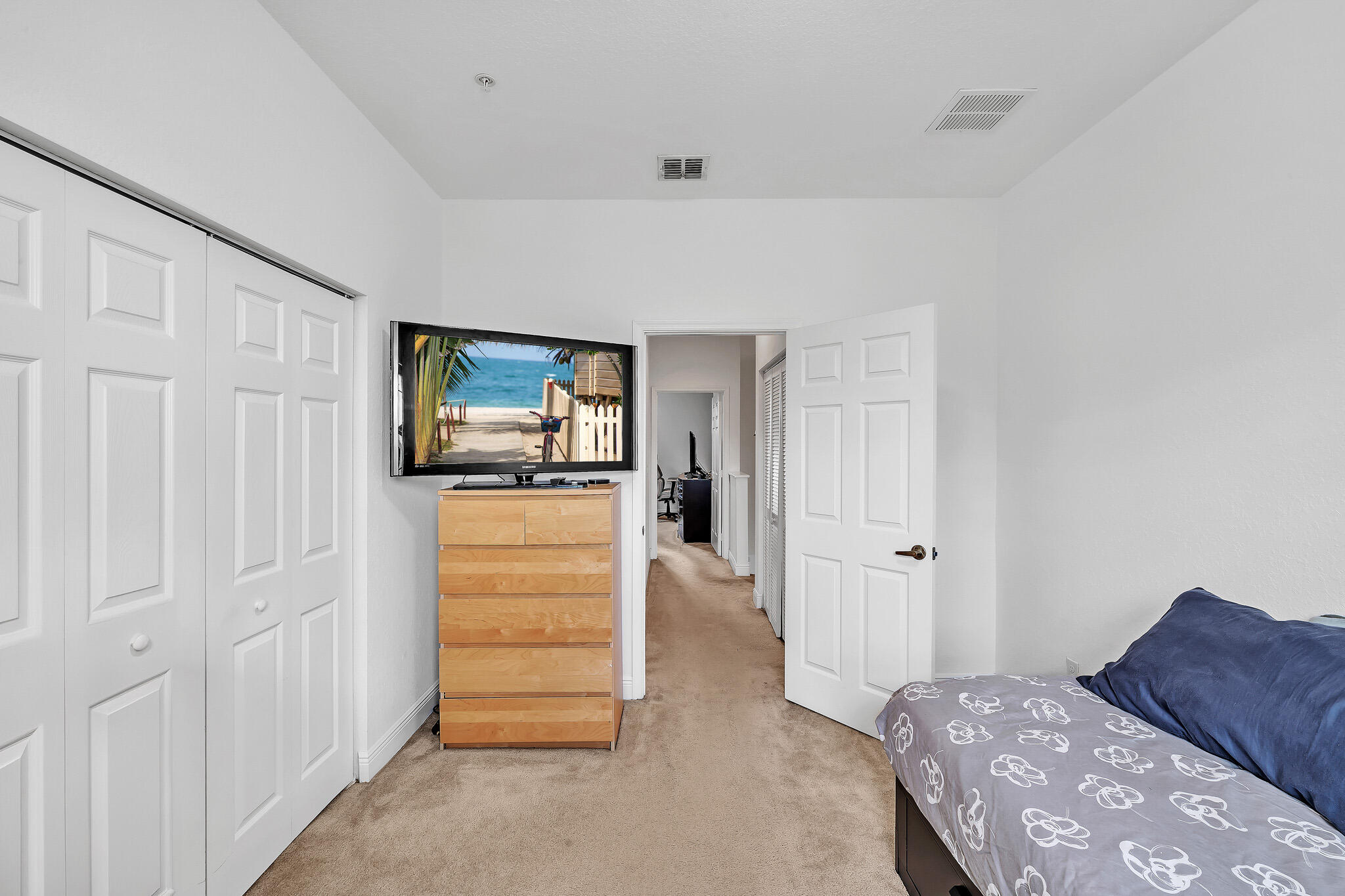 11876 Southwest 25th Court, Unit 206 Miramar, FL 33025 - Photo 37 of 70 15 Guest Bedroom Suite (3)