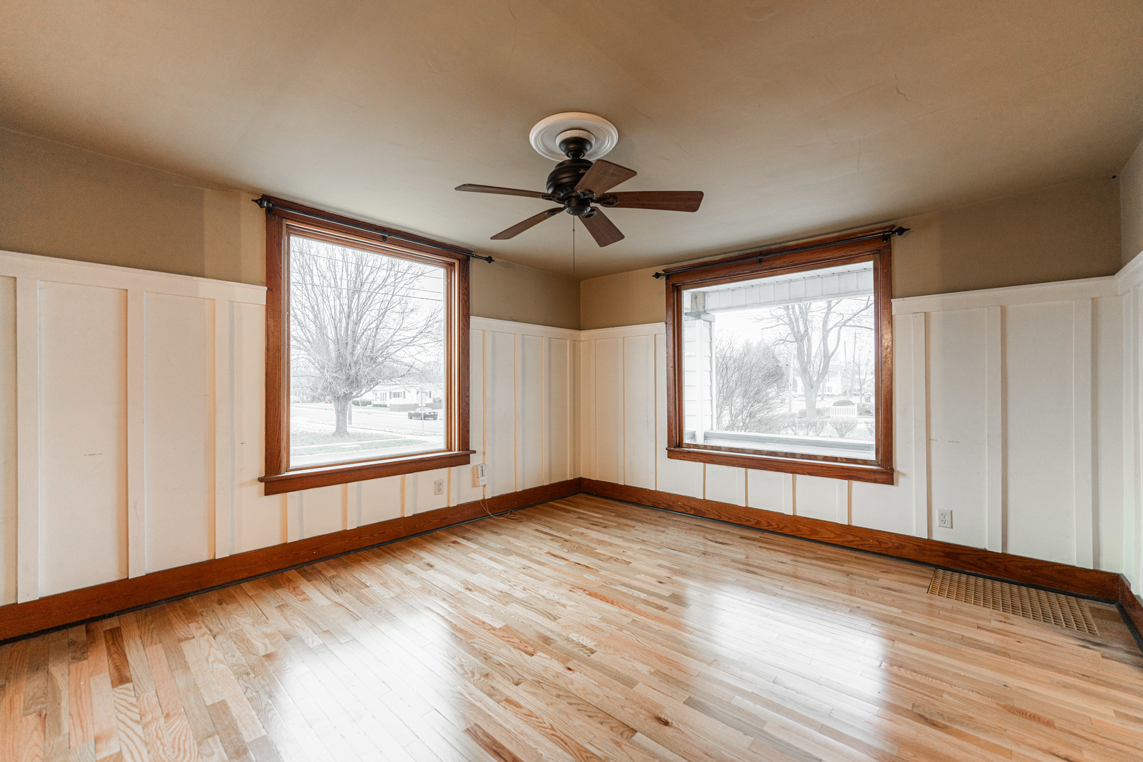 268 Charles Street Sycamore, IL 60178 - Photo 13 of 34 Gallery Image 13