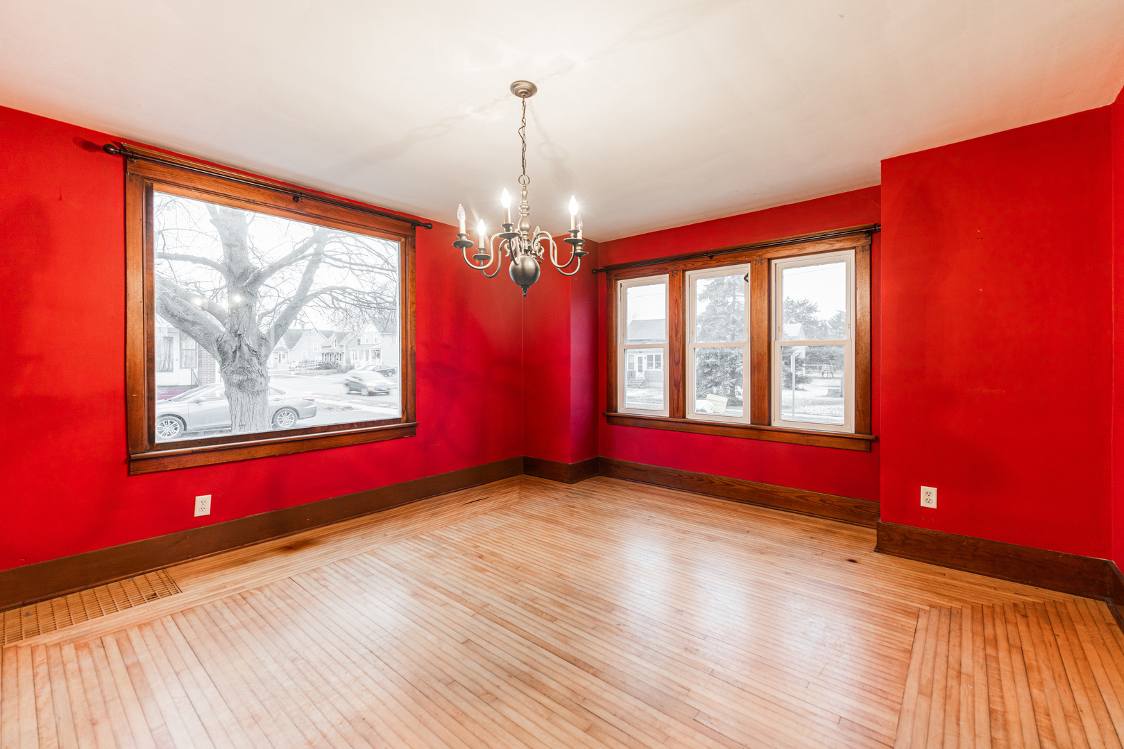 268 Charles Street Sycamore, IL 60178 - Photo 15 of 34 Gallery Image 15
