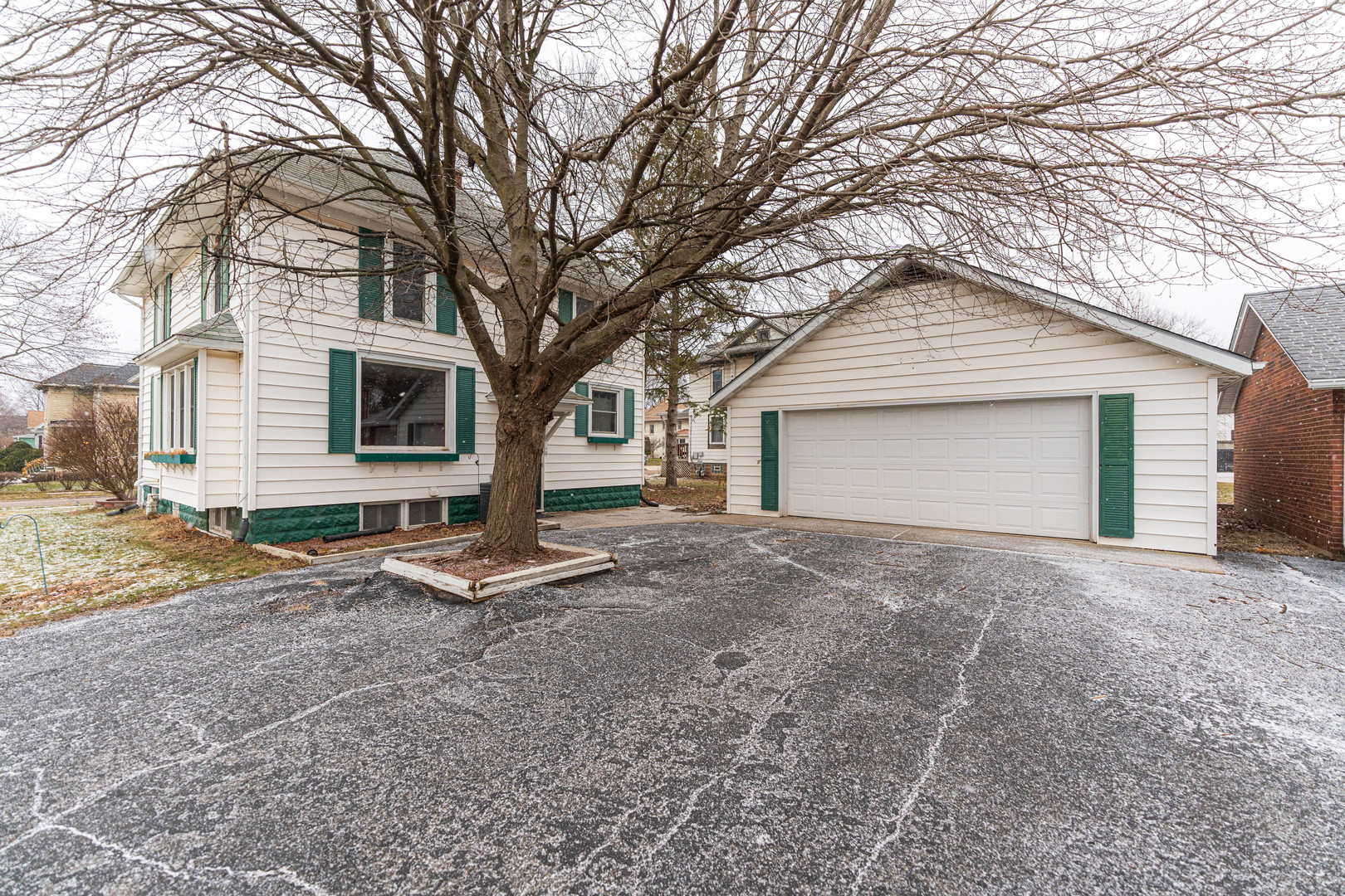 268 Charles Street Sycamore, IL 60178 - Photo 31 of 34 Gallery Image 31