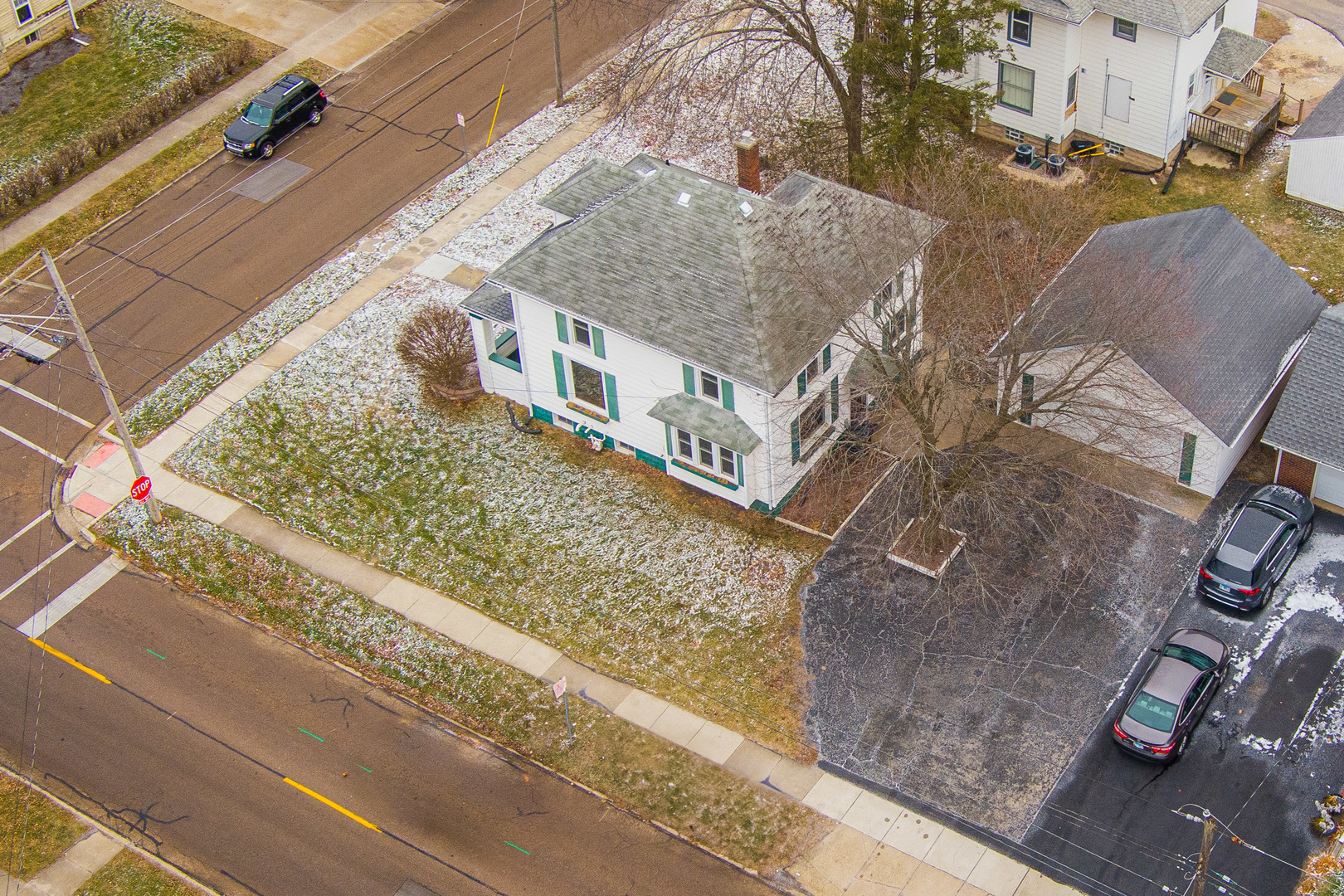 268 Charles Street Sycamore, IL 60178 - Photo 6 of 34 Gallery Image 6