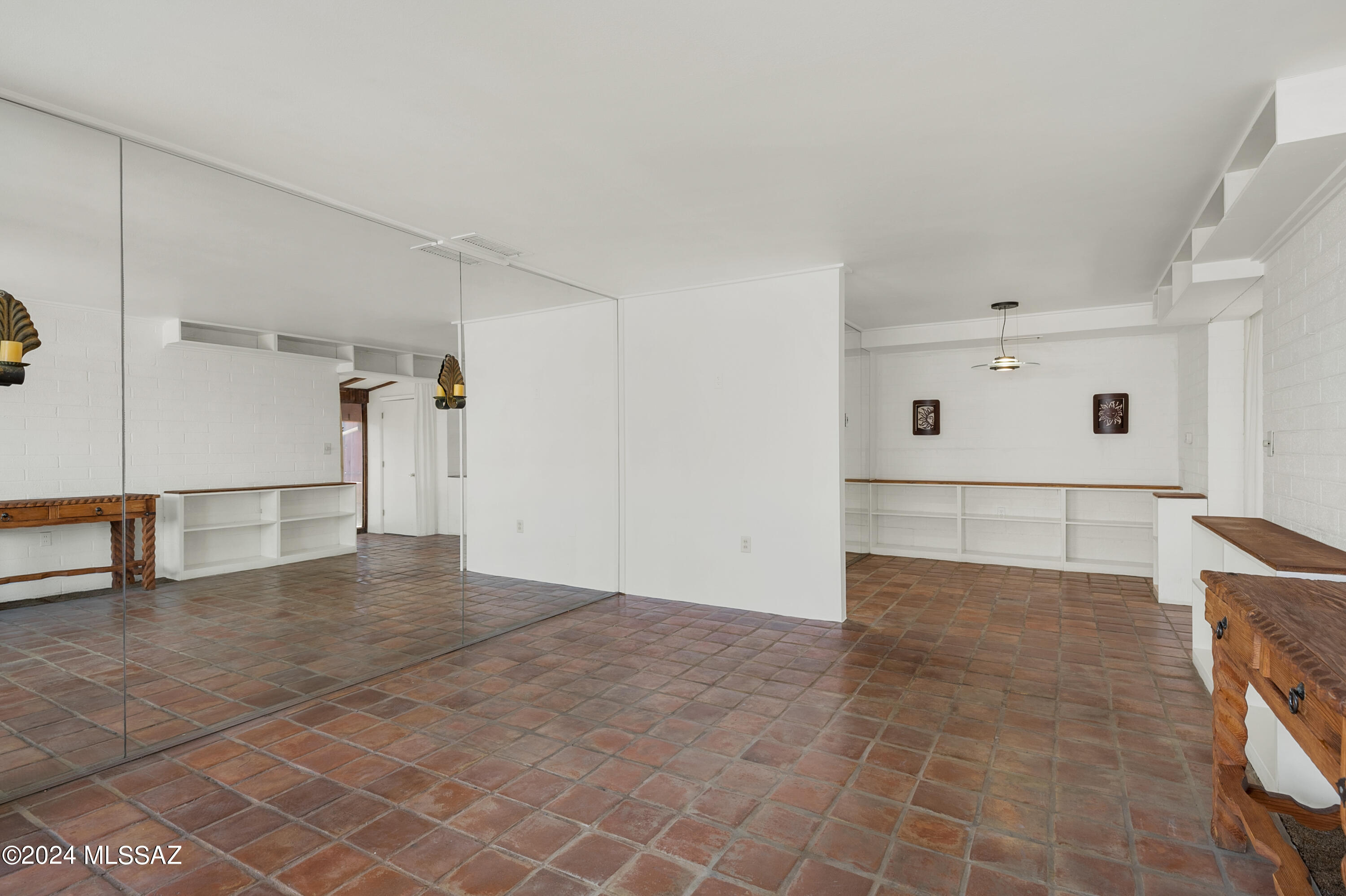 492 North Silverbell Road, Unit 492A Tucson, AZ 85745 - Photo 9 of 27