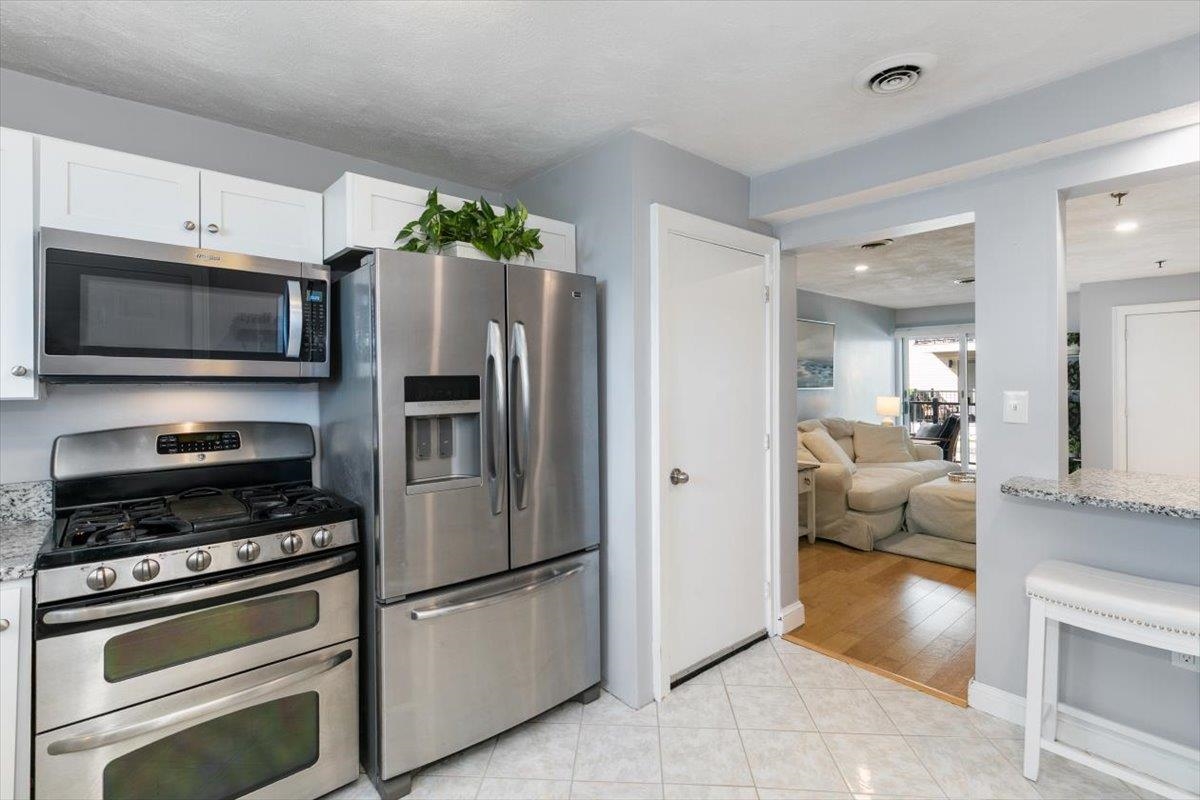 461 Ocean Boulevard, Unit B3 Hampton, NH 03842 - Photo 11 of 32