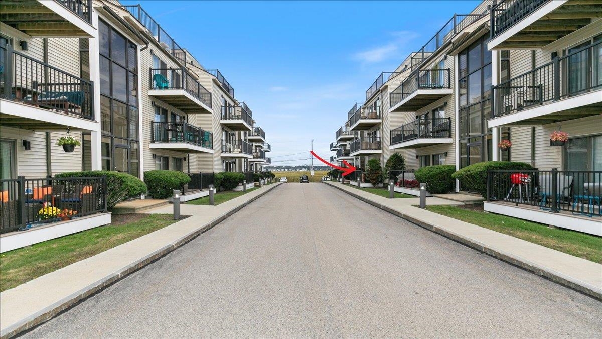 461 Ocean Boulevard, Unit B3 Hampton, NH 03842 - Photo 3 of 32