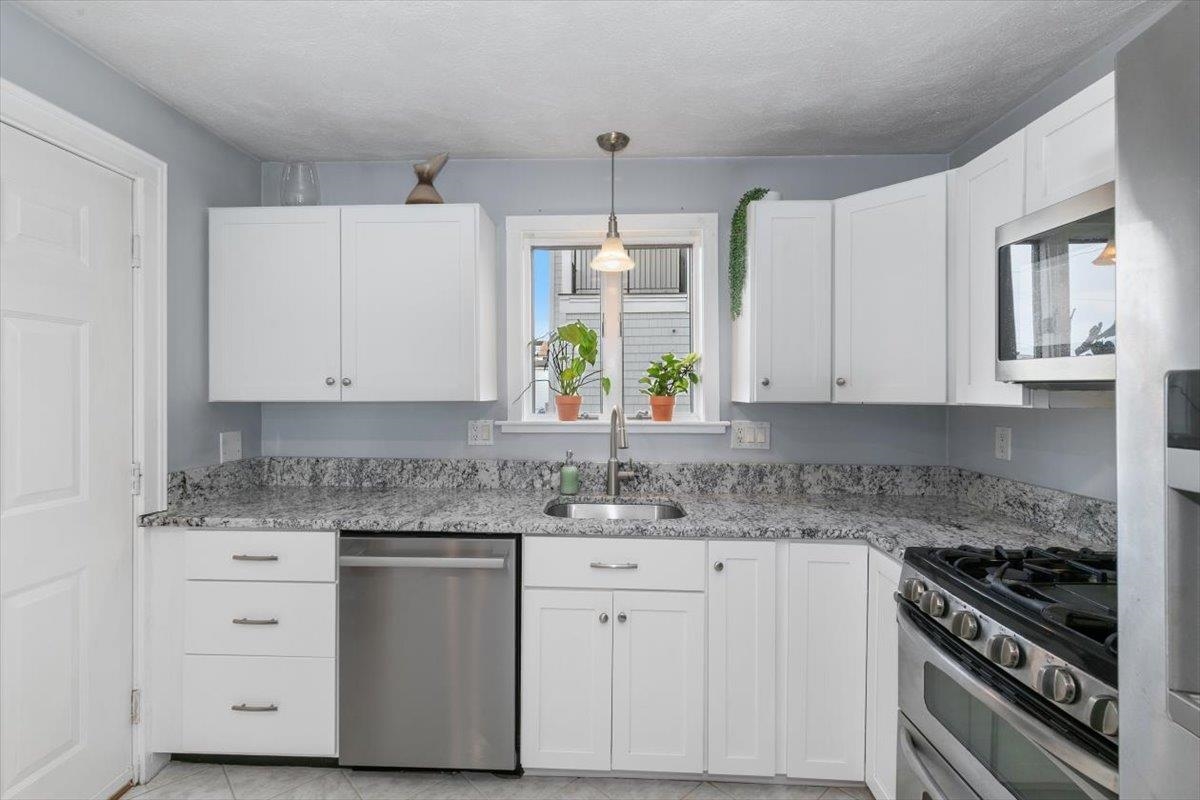 461 Ocean Boulevard, Unit B3 Hampton, NH 03842 - Photo 9 of 32