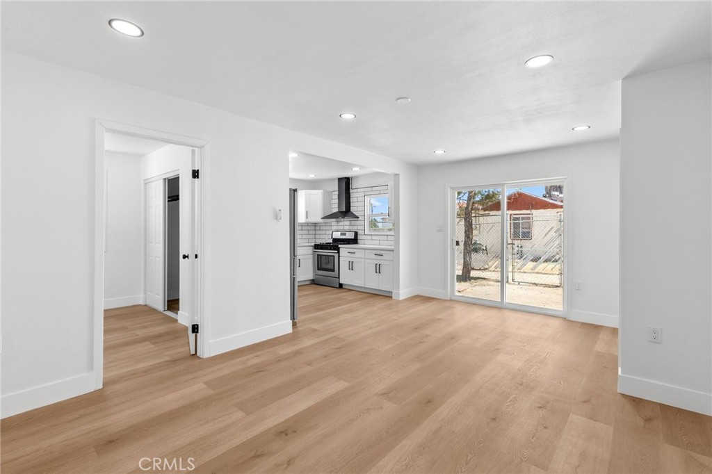 1574 Riverside Drive Barstow, CA 92311 - Photo 13 of 32 Living room and informal dining room