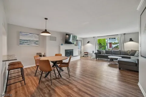 $559,000 | 5 Dorado Drive, Unit E, Morristown, NJ 07960